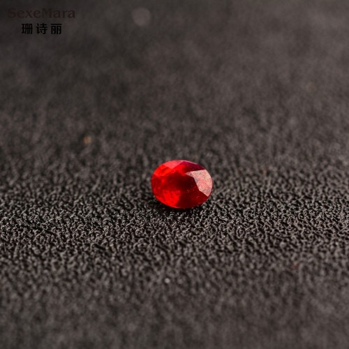 0 94 2 ct carats of pure natural color gemstone from Thailand having professional certification Ruby