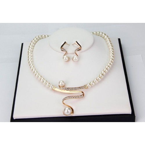 Prom Pearl Rhinestone Necklace Earrings Jewelry Set
